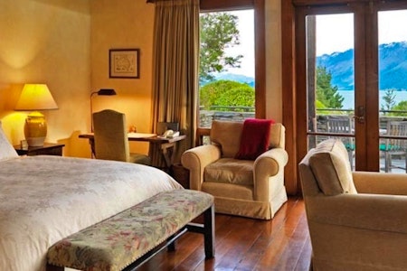 lodge suite