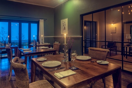 Indoor Dining, Goatfell, Colombo, Sri Lanka