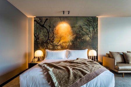 Superior Waterfront Room