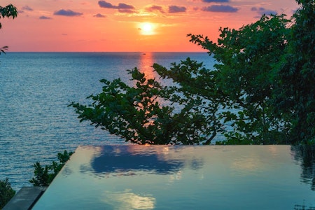 oceanfront pool villa suite