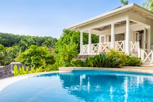 Round Hill Villas image 2