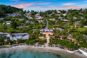 Round Hill Villas image 1