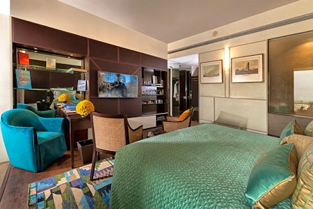 standard room at the lodhi delhi